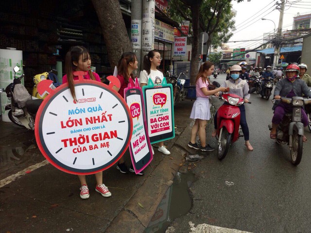 Th&ocirc;ng điệp &ldquo;D&agrave;nh thời gian cho con&rdquo; thức tỉnh bố mẹ Việt m&ugrave;a Trung Thu 2017 - Ảnh 4.