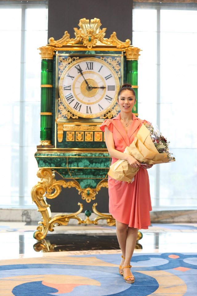 Hoa hậu Hoàn vũ 2007 Riyo Mori đẹp dịu dàng ngày đến Việt Nam - Ảnh 5.