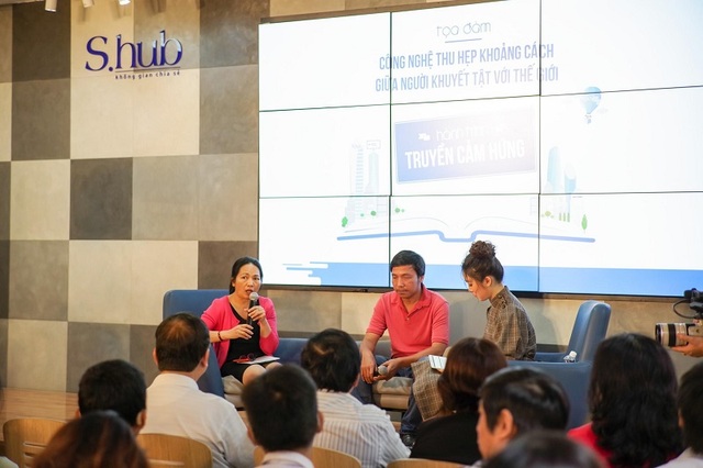 Xúc động trong buổi tọa đàm “Công nghệ thu hẹp khoảng cách giữa người khuyết tật và thế giới” - Ảnh 6.