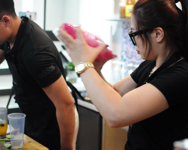 Giải mã sức hút của lớp học barista chuyên nghiệp tại Hà Nội - Ảnh 4. Giải mã sức hút của lớp học barista chuyên nghiệp tại Hà Nội - Ảnh 4.