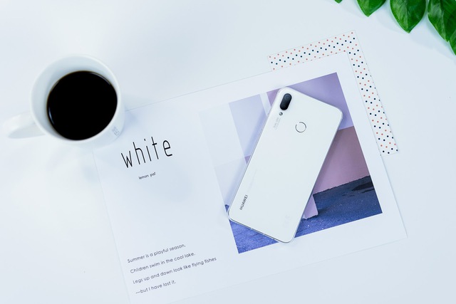 Đơn giản nhưng cuốn hút, chiếc smartphone này đáng để bạn tự thưởng cho bản thân dịp cuối năm - Ảnh 1. Đơn giản nhưng cuốn hút, chiếc smartphone này đáng để bạn tự thưởng cho bản thân dịp cuối năm - Ảnh 1.
