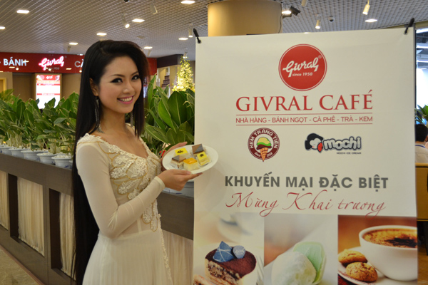 Givral Café khai trương tại Vincom Mega Mall - Royal City 1