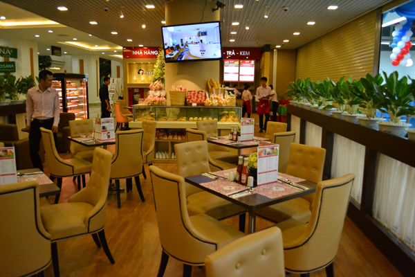 Givral Café khai trương tại Vincom Mega Mall - Royal City 3