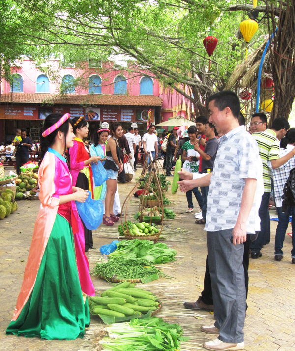 Tết này có gì thú vị tại công viên Đầm Sen? 1