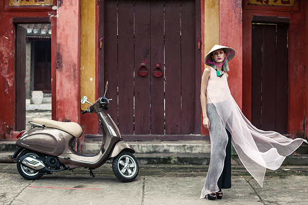 Lookbook Nàng – Món quà tuyệt vời dành tặng phái đẹp từ thương hiệu Vespa - Ảnh 4.