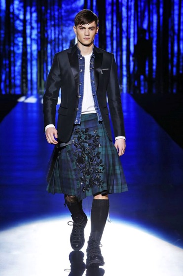 Dsquared2 khai trương cửa hàng đầu tiên tại Việt Nam - Ảnh 8. Dsquared2 khai trương cửa hàng đầu tiên tại Việt Nam - Ảnh 8.