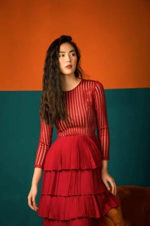 Helly Tống - Nàng thơ mùa lễ hội trong BST đầm liền xòe của Cocosin - Ảnh 1. Helly Tống - Nàng thơ mùa lễ hội trong BST đầm liền xòe của Cocosin - Ảnh 1.