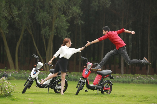 Điểm danh những xe điện xịn “chất phát ngất” ai nhìn cũng mê - Ảnh 5.
