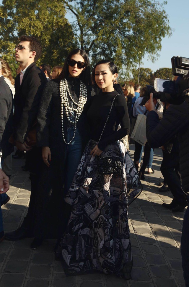Cô gái Việt hội ngộ loạt fashionista đình đám thế giới tại Paris Fashion Week - Ảnh 6. Cô gái Việt hội ngộ loạt fashionista đình đám thế giới tại Paris Fashion Week - Ảnh 6.