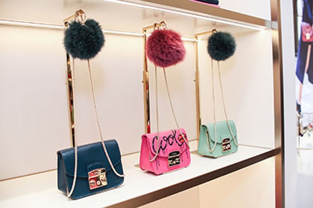 Lan Khuê, Hà Anh rạng rỡ trong buổi giới thiệu BST Furla Thu Đông 2016 - Ảnh 10. Lan Khuê, Hà Anh rạng rỡ trong buổi giới thiệu BST Furla Thu Đông 2016 - Ảnh 10.