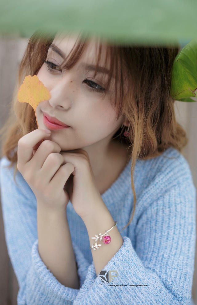 Trang sức hoa đốn tim nàng ngày 20/10 - Ảnh 3. Trang sức hoa đốn tim nàng ngày 20/10 - Ảnh 3.