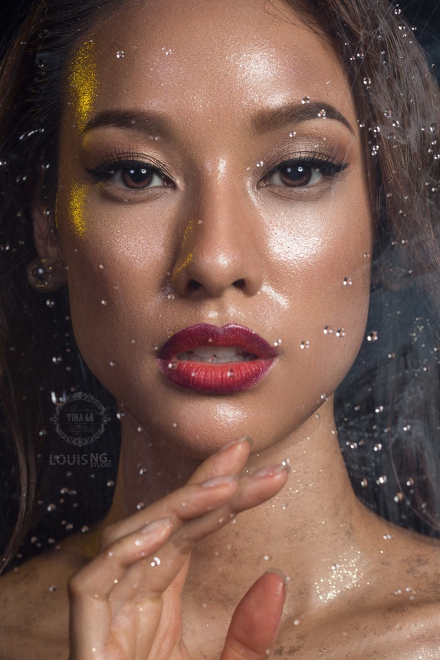 Lilly Nguyễn hoá nàng tiên cá bằng nghệ thuật body painting với Tina Lê - Ảnh 4. Lilly Nguyễn hoá nàng tiên cá bằng nghệ thuật body painting với Tina Lê - Ảnh 4.