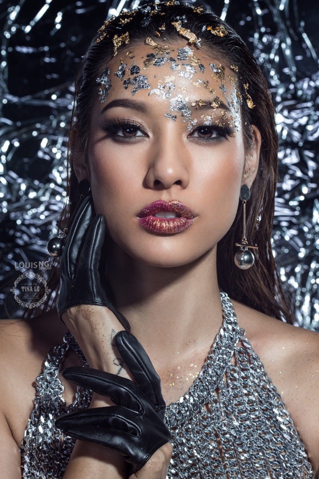 Lilly Nguyễn hoá nàng tiên cá bằng nghệ thuật body painting với Tina Lê - Ảnh 5. Lilly Nguyễn hoá nàng tiên cá bằng nghệ thuật body painting với Tina Lê - Ảnh 5.