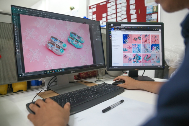 Cận cảnh nhà máy sản xuất BST giày đầu tiên của thương hiệu Việt và Disney - Ảnh 1. Cận cảnh nhà máy sản xuất BST giày đầu tiên của thương hiệu Việt và Disney - Ảnh 1.
