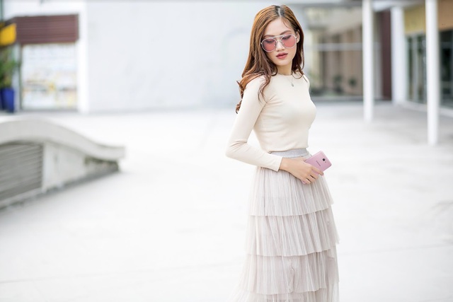 Không thể ngó lơ phong cách phối đồ hồng đa sắc quyến rũ như Pông Chuẩn - Ảnh 8. Không thể ngó lơ phong cách phối đồ hồng đa sắc quyến rũ như Pông Chuẩn - Ảnh 8.