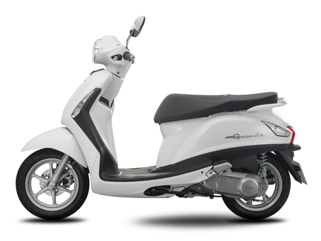 Hé lộ quà hàng hiệu khi mua xe máy Yamaha sành điệu - Ảnh 4.