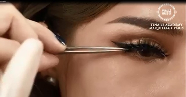 Chuyên gia trang điểm Tina Lê hướng dẫn make up với 12 bước cơ bản - Ảnh 4. Chuyên gia trang điểm Tina Lê hướng dẫn make up với 12 bước cơ bản - Ảnh 4.
