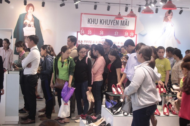 Sau Biti’s, thêm một thương hiệu giày Việt thách thức các “ông lớn” quốc tế - Ảnh 1. Sau Biti’s, thêm một thương hiệu giày Việt thách thức các “ông lớn” quốc tế - Ảnh 1.