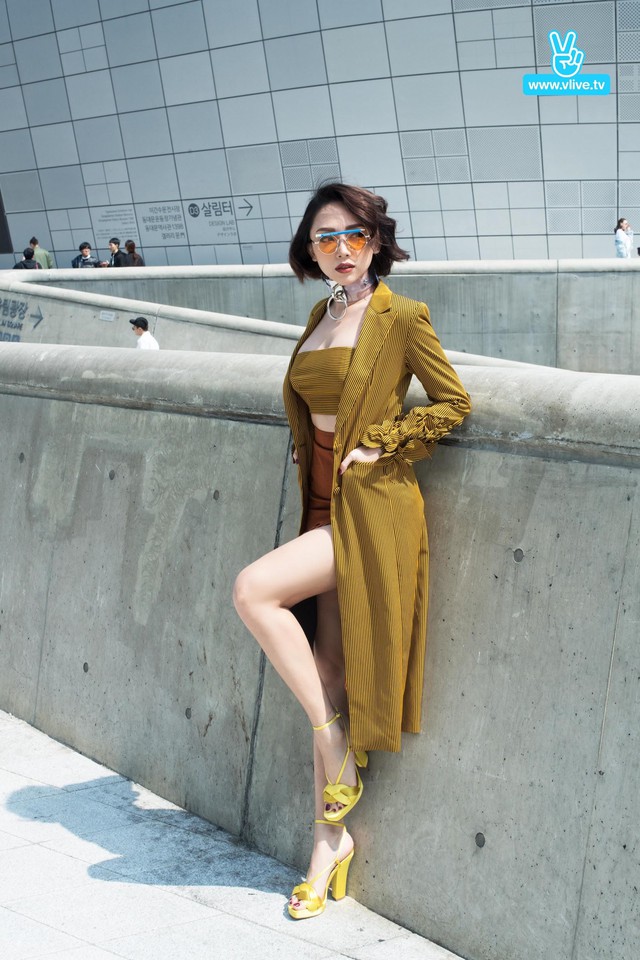 Hành trình ấn tượng của Tóc Tiên tại Seoul Fashion Week - Ảnh 3. Hành trình ấn tượng của Tóc Tiên tại Seoul Fashion Week - Ảnh 3.
