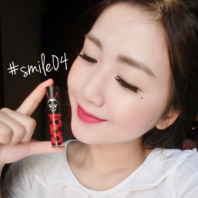 Smile 25 Lip Manicure Xu hướng son kem đang khiến loạt hot girl mê mẩn - Ảnh 2. Smile 25 Lip Manicure Xu hướng son kem đang khiến loạt hot girl mê mẩn - Ảnh 2.