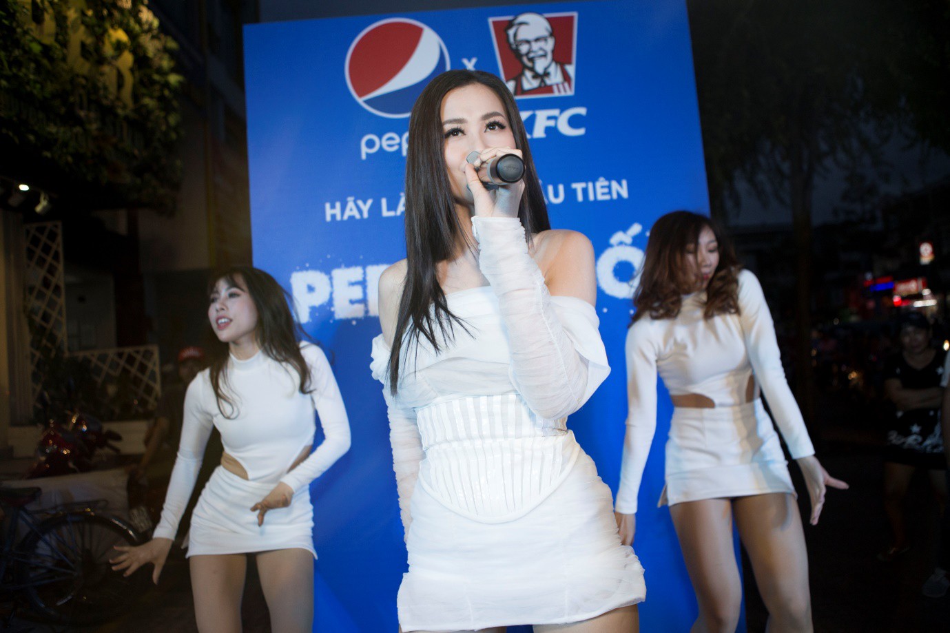 Pepsi Muối truyền cảm hứng “Mở Tết đậm đà”: Giới trẻ Việt không còn lo Tết nhạt - Ảnh 8.
