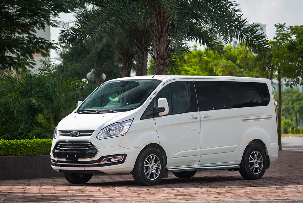 Ford Tourneo 2019 - MPV sở hữu những tính năng vượt trội - Ảnh 1.