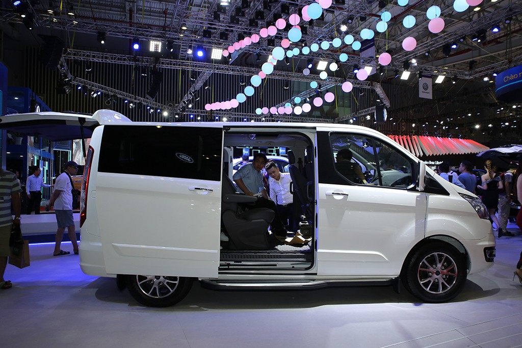 Ford Tourneo 2019 - MPV sở hữu những tính năng vượt trội - Ảnh 2.