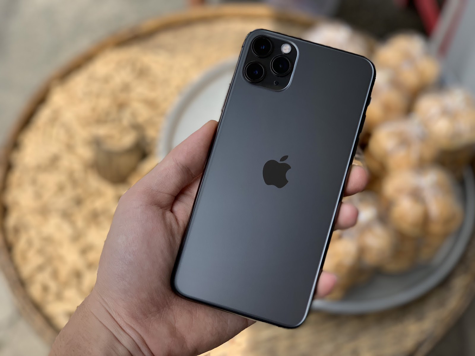 Đang dùng iPhone Xs Max, lên đời iPhone 11 Pro, Pro Max chỉ trả thêm 10 triệu đồng - Ảnh 4. Đang dùng iPhone Xs Max, lên đời iPhone 11 Pro, Pro Max chỉ trả thêm 10 triệu đồng - Ảnh 4.