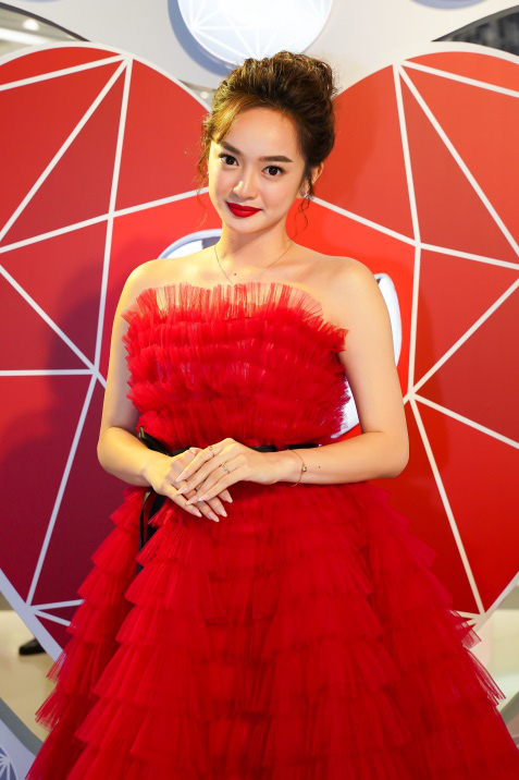 Bảo Anh, Đỗ Mỹ Linh, Phương Ly cùng dàn sao hóa thân thành công chúa lộng lẫy tại sự kiện - Ảnh 7.