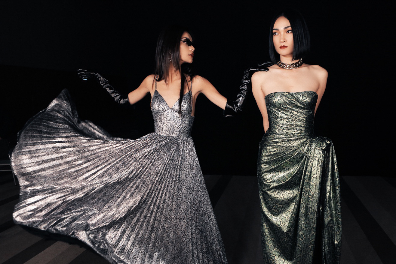 Ngắm nhìn toàn bộ chi tiết khủng từ show thời trang cá nhân thứ 2 của NTK Chung Thanh Phong - Ảnh 6. Ngắm nhìn toàn bộ chi tiết khủng từ show thời trang cá nhân thứ 2 của NTK Chung Thanh Phong - Ảnh 6.