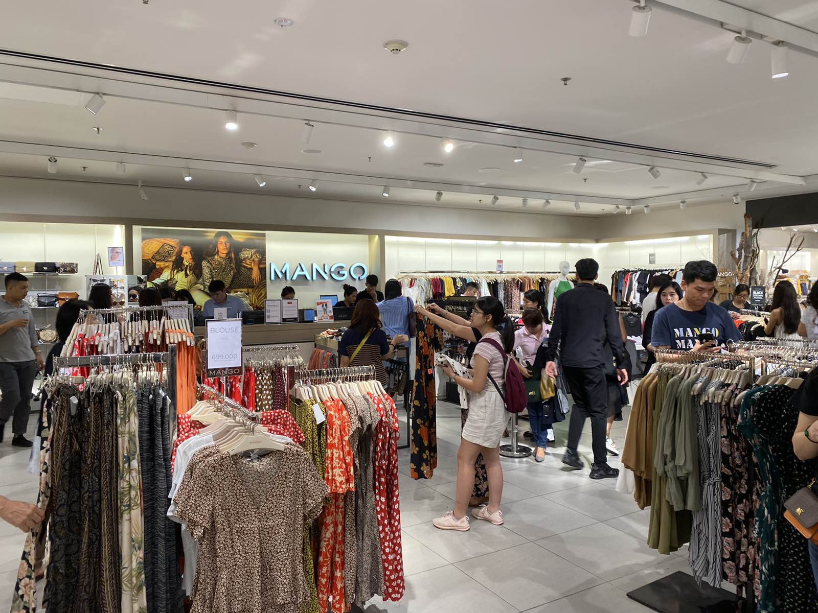 “Bội thu” mùa siêu sale cuối năm với giá ưu đãi lên đến 50%++ tại Mango - Ảnh 6.