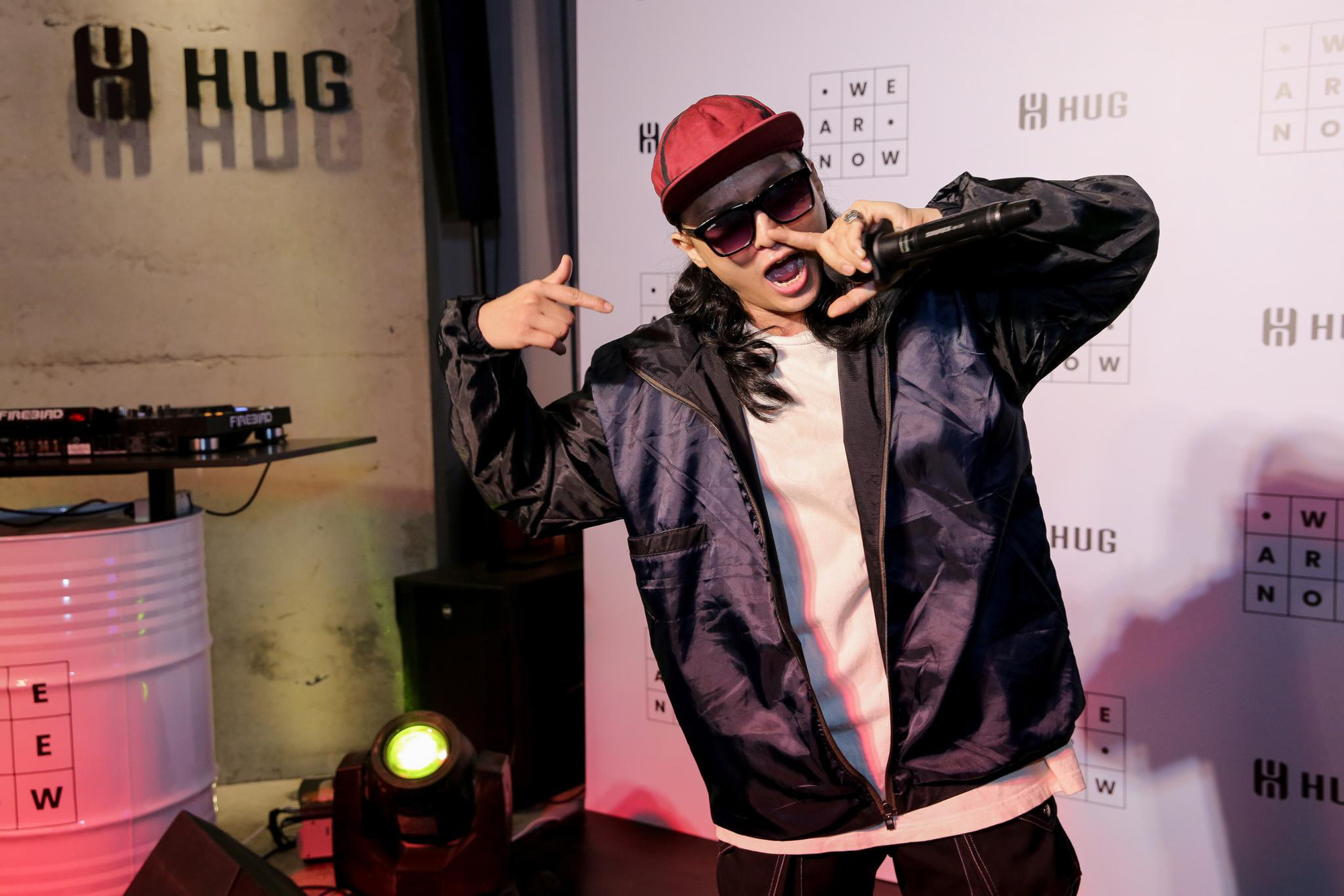 Thương hiệu gi&agrave;y HUG c&oacute; m&agrave;n ch&agrave;o s&acirc;n ho&agrave;nh tr&aacute;ng: Tự h&agrave;o với sản phẩm mang đậm bản sắc Việt! - Ảnh 5.