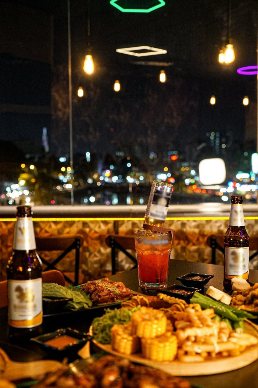 "Quẩy" cuồng nhiệt chào đón Giáng sinh và ngắm pháo hoa năm mới cùng