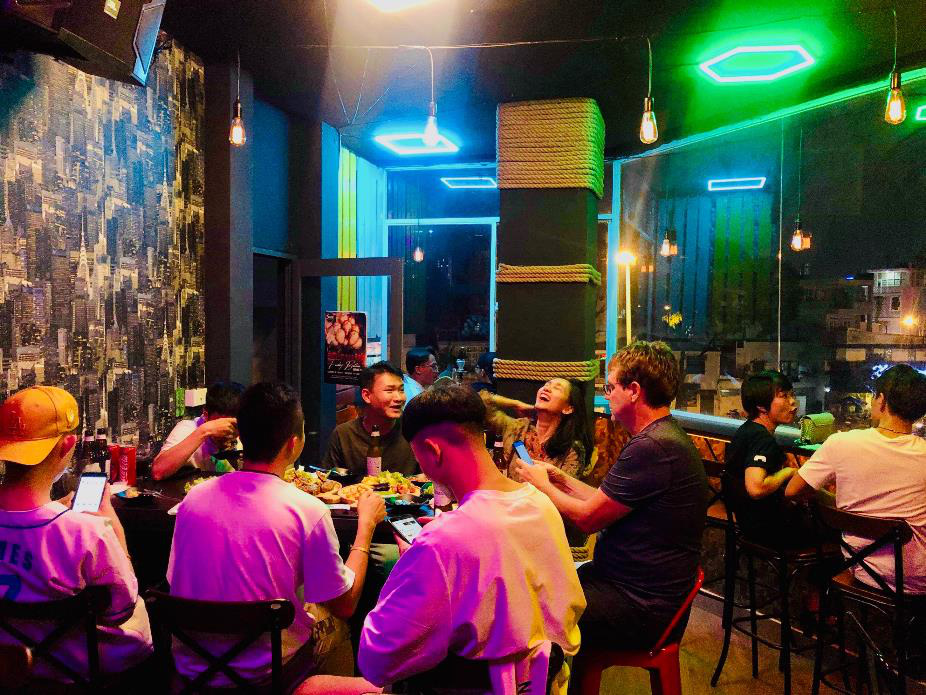 "Quẩy" cuồng nhiệt chào đón Giáng sinh và ngắm pháo hoa năm mới cùng