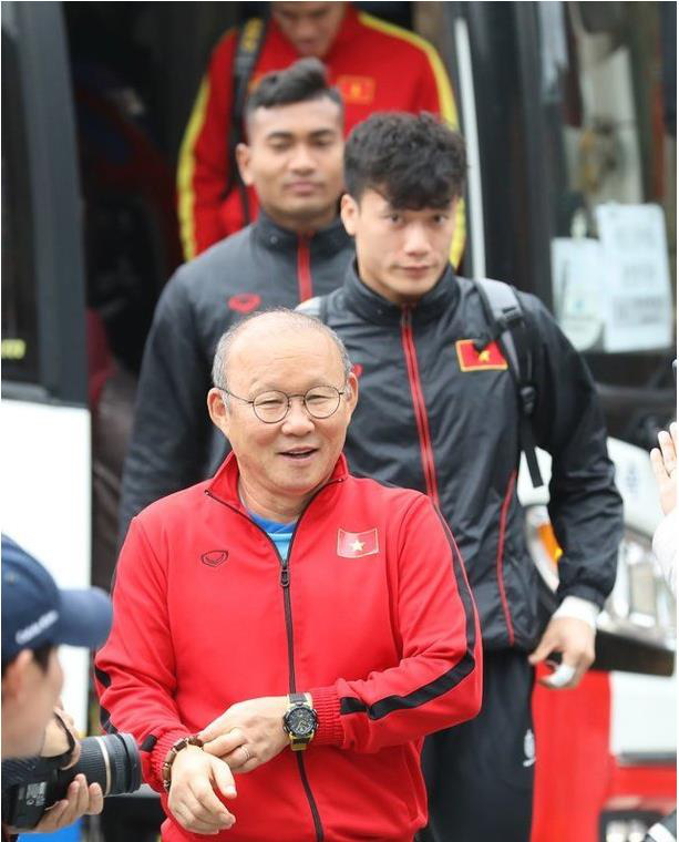 Xứ sở nhân sâm đã chào đón thầy Park và đội tuyển U23 Việt Nam sang tập huấn thế nào? - Ảnh 1.