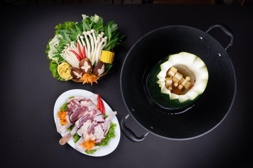 Kh&aacute;m ph&aacute; m&oacute;n lẩu vịt kh&ocirc; Hồng K&ocirc;ng đặc biệt khiến d&acirc;n s&agrave;nh ăn m&ecirc; như điếu đổ - Ảnh 7.