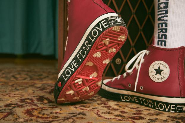 Viên kim cương Hollywood Millie Bobby Brown ủng hộ Converse phát động chiến dịch nữ quyền Love The Progress - Ảnh 7.