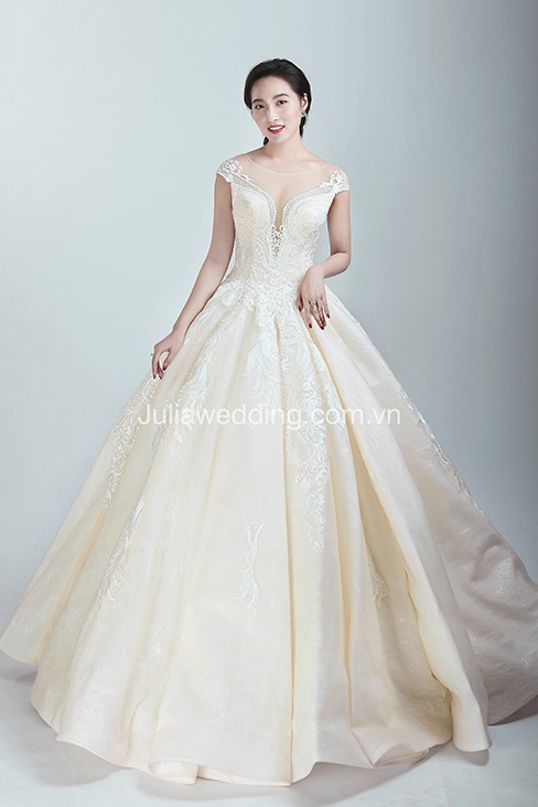 JULIA ra mắt BST váy cưới 2019 giúp cô dâu tỏa sáng trong ngày trọng đại - Ảnh 5.