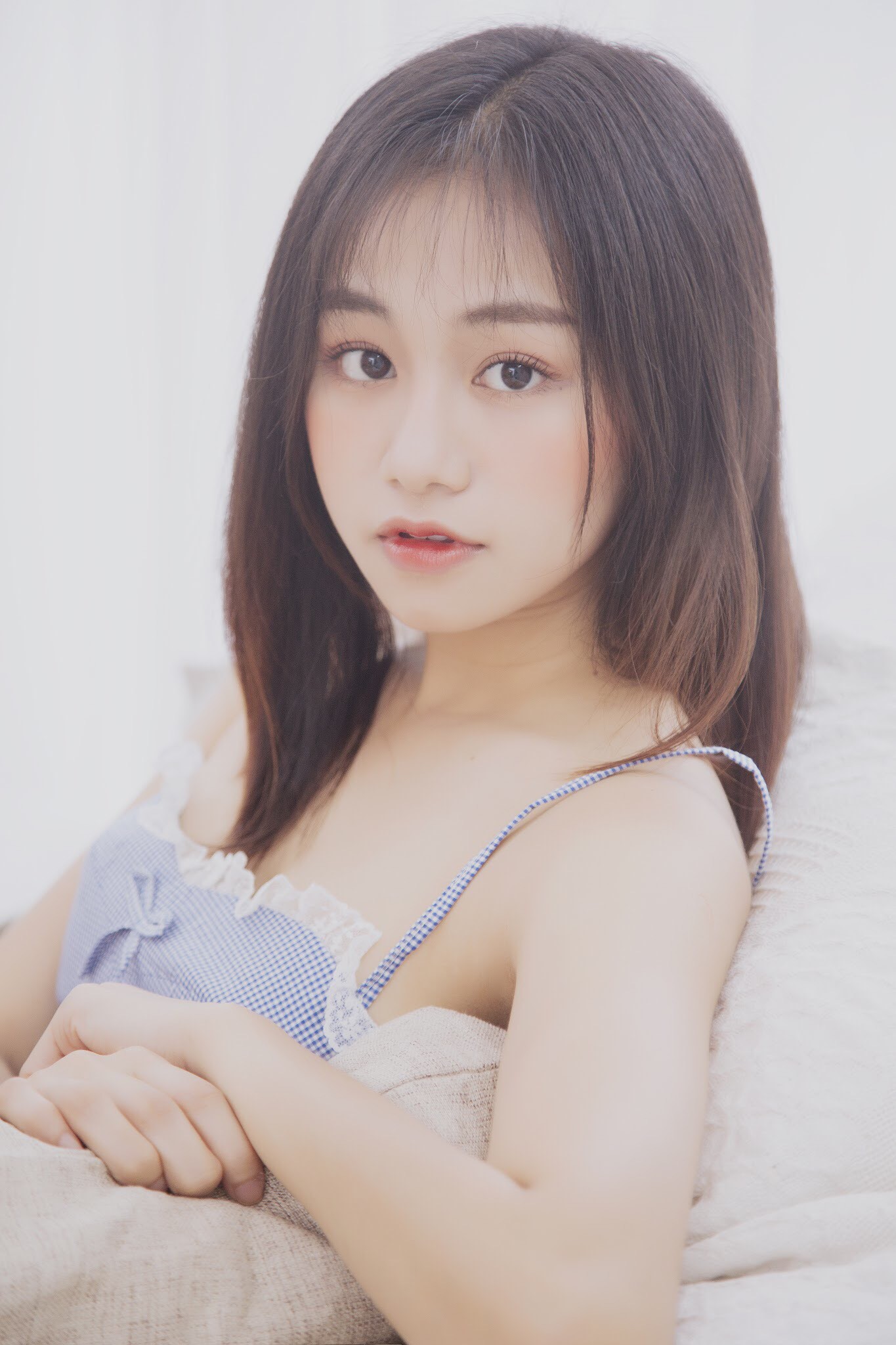 Ngân Hòa - nữ chính trong “Một Bước Yêu Vạn Dặm Đau” là ai mà khiến dân tình mê mẩn đến thế? - Ảnh 7. Ngân Hòa - nữ chính trong “Một Bước Yêu Vạn Dặm Đau” là ai mà khiến dân tình mê mẩn đến thế? - Ảnh 7.