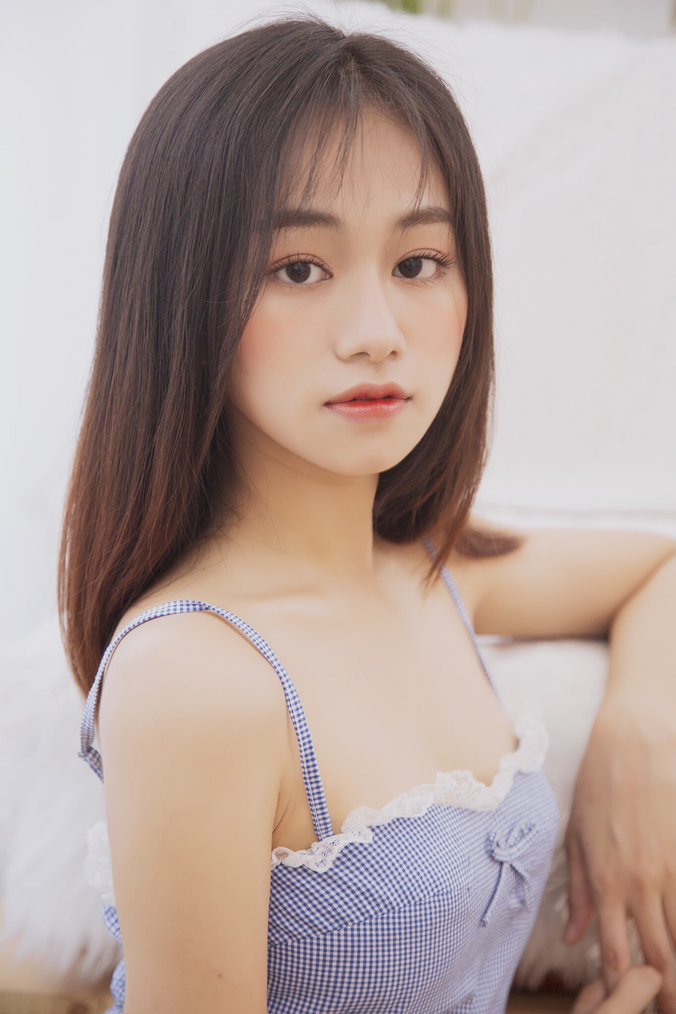 Ng&acirc;n H&ograve;a - nữ ch&iacute;nh trong &ldquo;Một Bước Y&ecirc;u Vạn Dặm Đau&rdquo; l&agrave; ai m&agrave; khiến d&acirc;n t&igrave;nh m&ecirc; mẩn đến thế? - Ảnh 6.