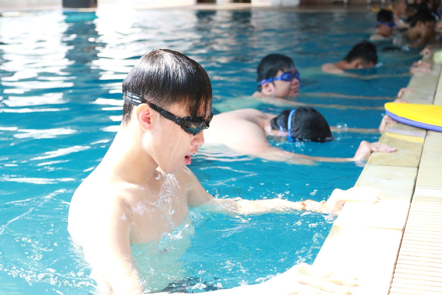 X&acirc;y ước mơ v&agrave;o đại học quốc tế bằng học bổng - Ảnh 3.