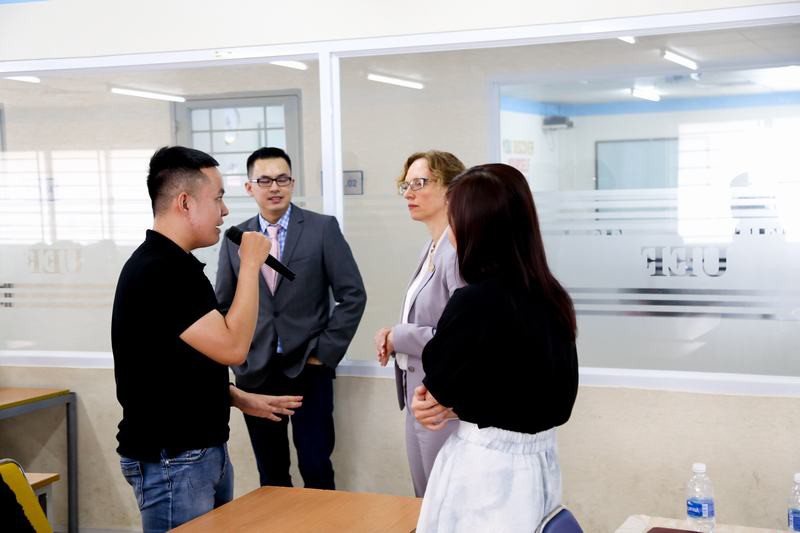 Nếu chưa hình dung rõ môi trường đại học quốc tế, tham quan ngay UEF nhé! - Ảnh 5.