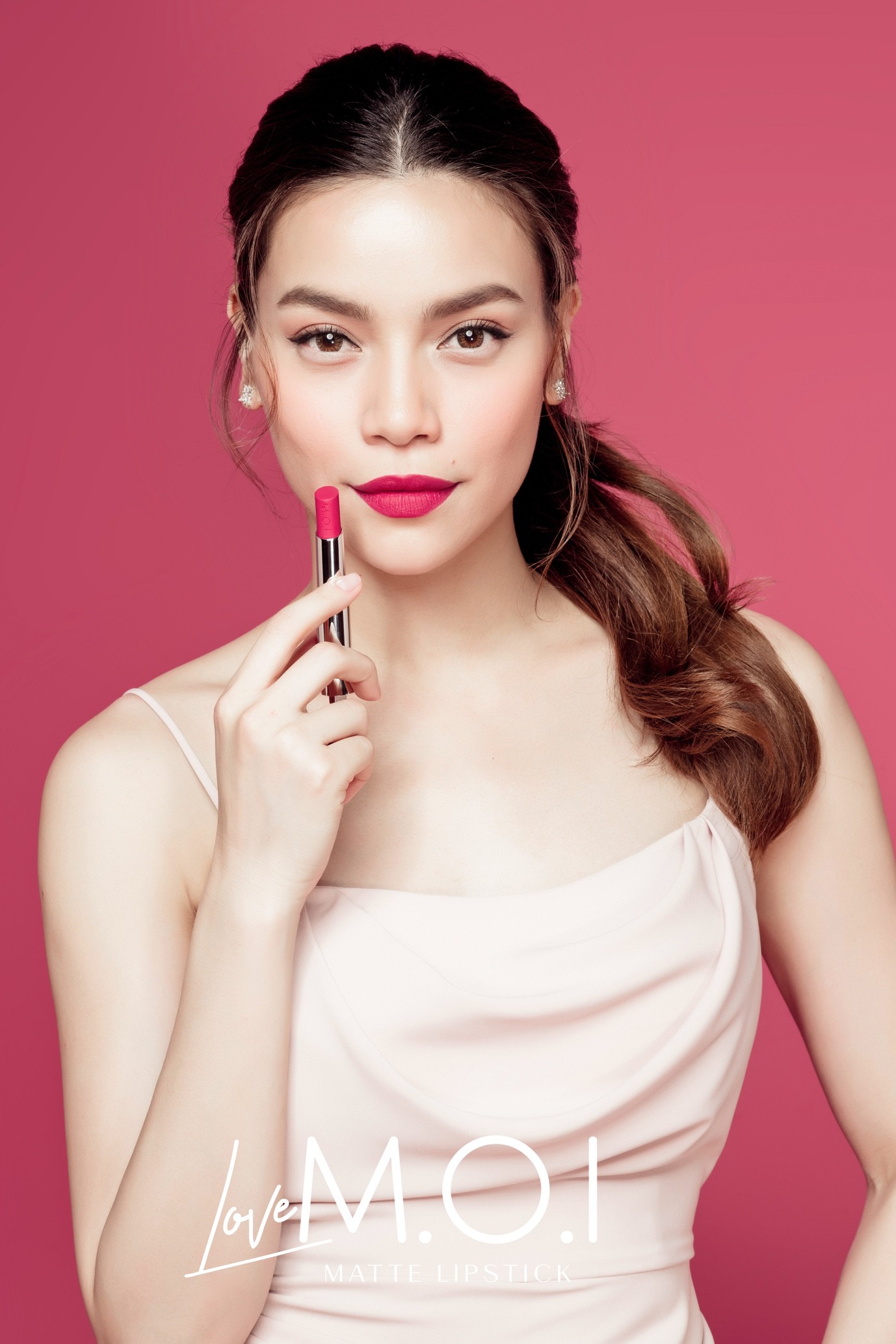 Vừa lên kệ đã tiếp tục cháy hàng, 3 thỏi son tông hồng của Hà Hồ có gì hot thế? - Ảnh 5.