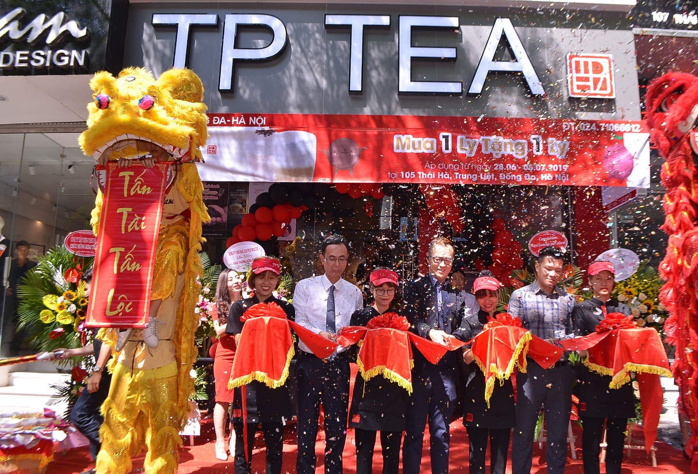 Giới trẻ xôn xao về thương hiệu trà sữa TP Tea đình đám chính thức cập bến Hà thành - Ảnh 1.