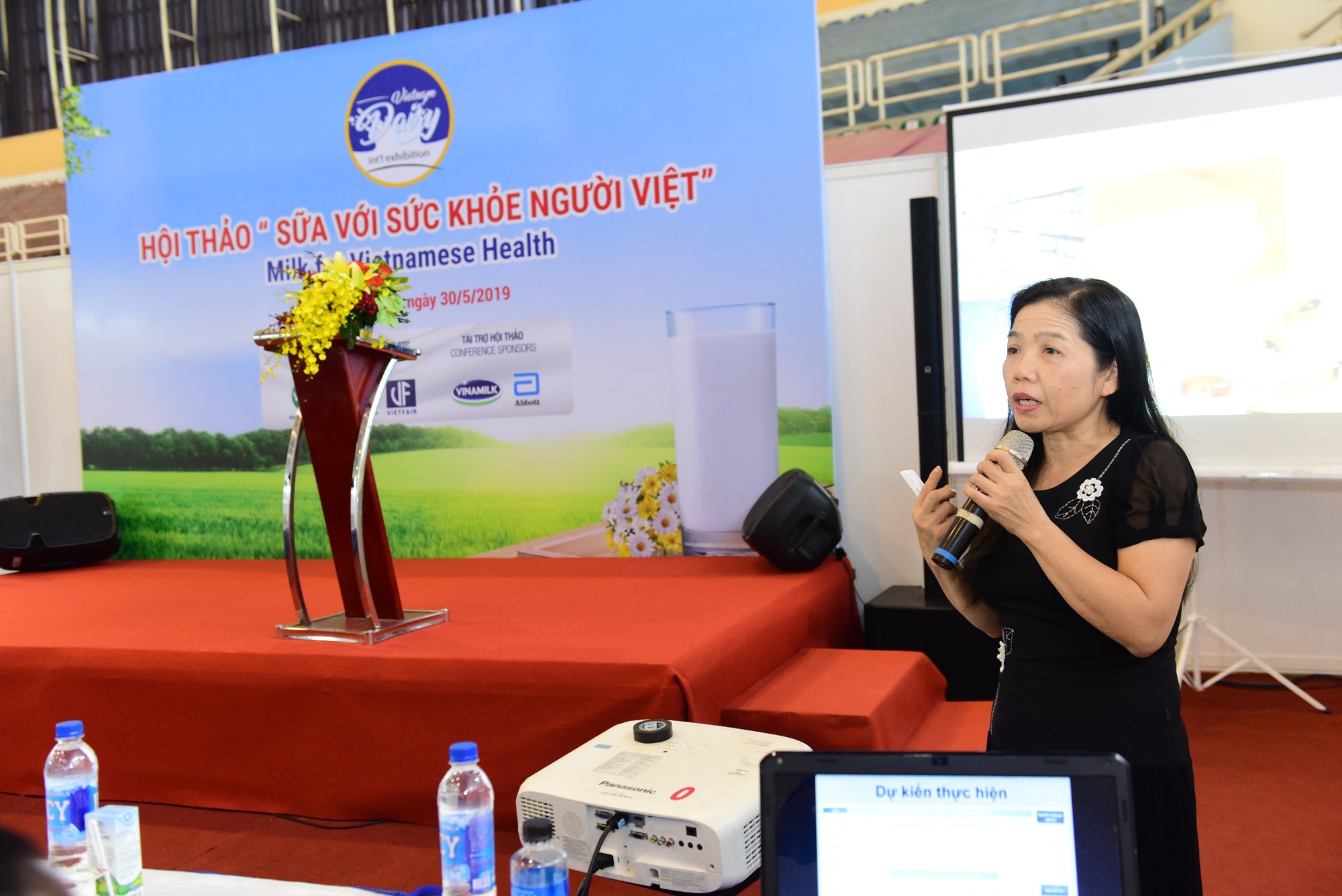 Hội thảo Sữa với sức khỏe người Việt - Đi tìm lời giải cho thực trạng thiếu hụt vi chất ở trẻ - Ảnh 1.