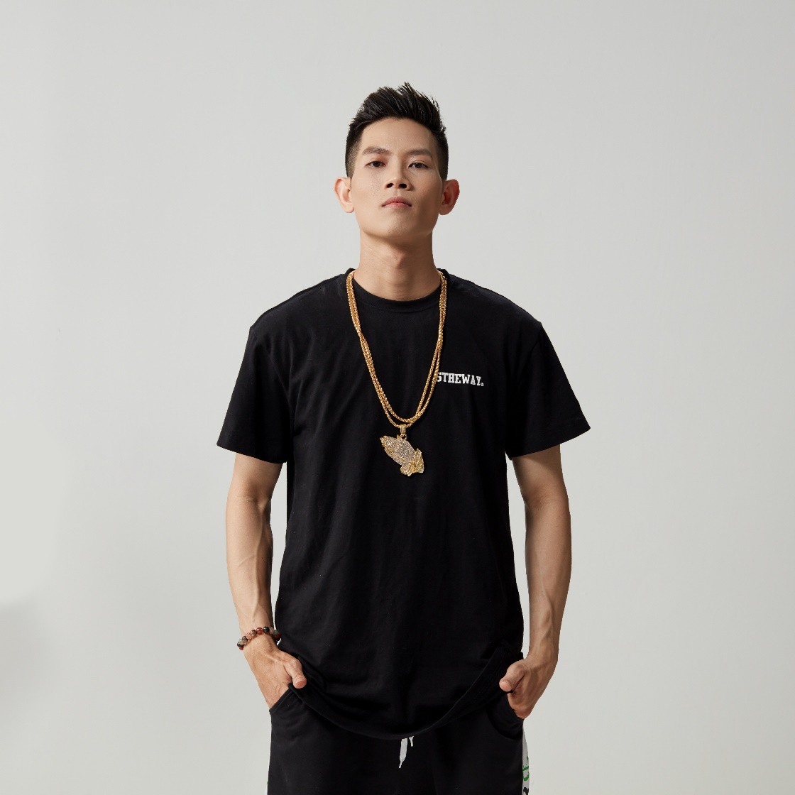 DJ Bee – MC Goku: Nghệ sĩ Việt Nam đầu tiên xác nhận tham dự Ultra Music Festival 2019 - Ảnh 2.