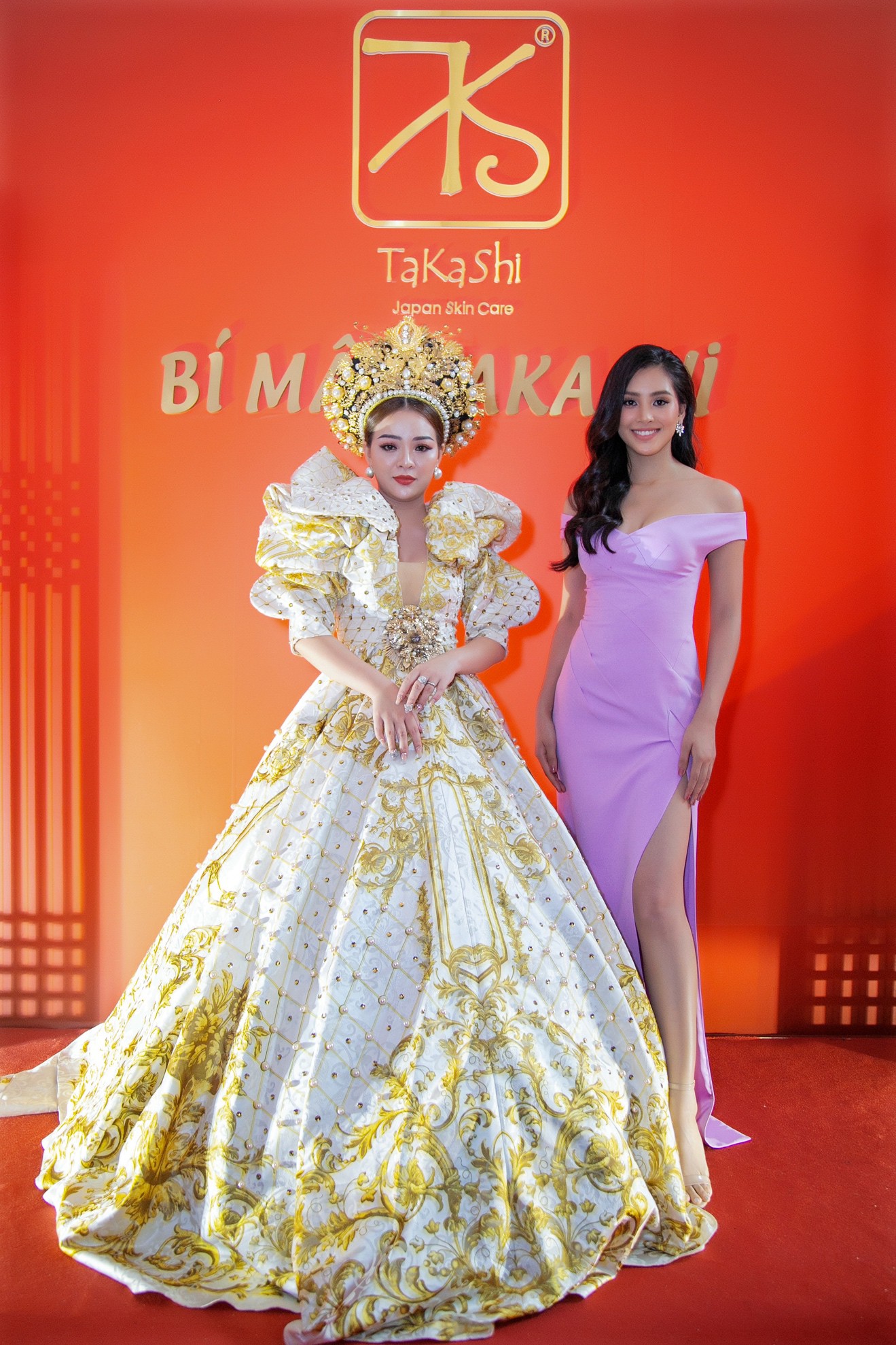 Hoa hậu Việt Nam 2018 Tiểu Vy gây náo loạn trong sự kiện ra mắt dòng sản phẩm cao cấp Takashi - Ảnh 3.