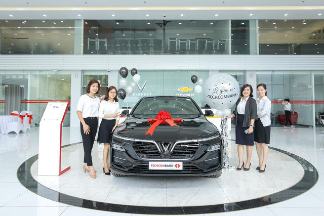 Sở hữu xe VinFast dễ dàng hơn với Techcombank - Ảnh 3.