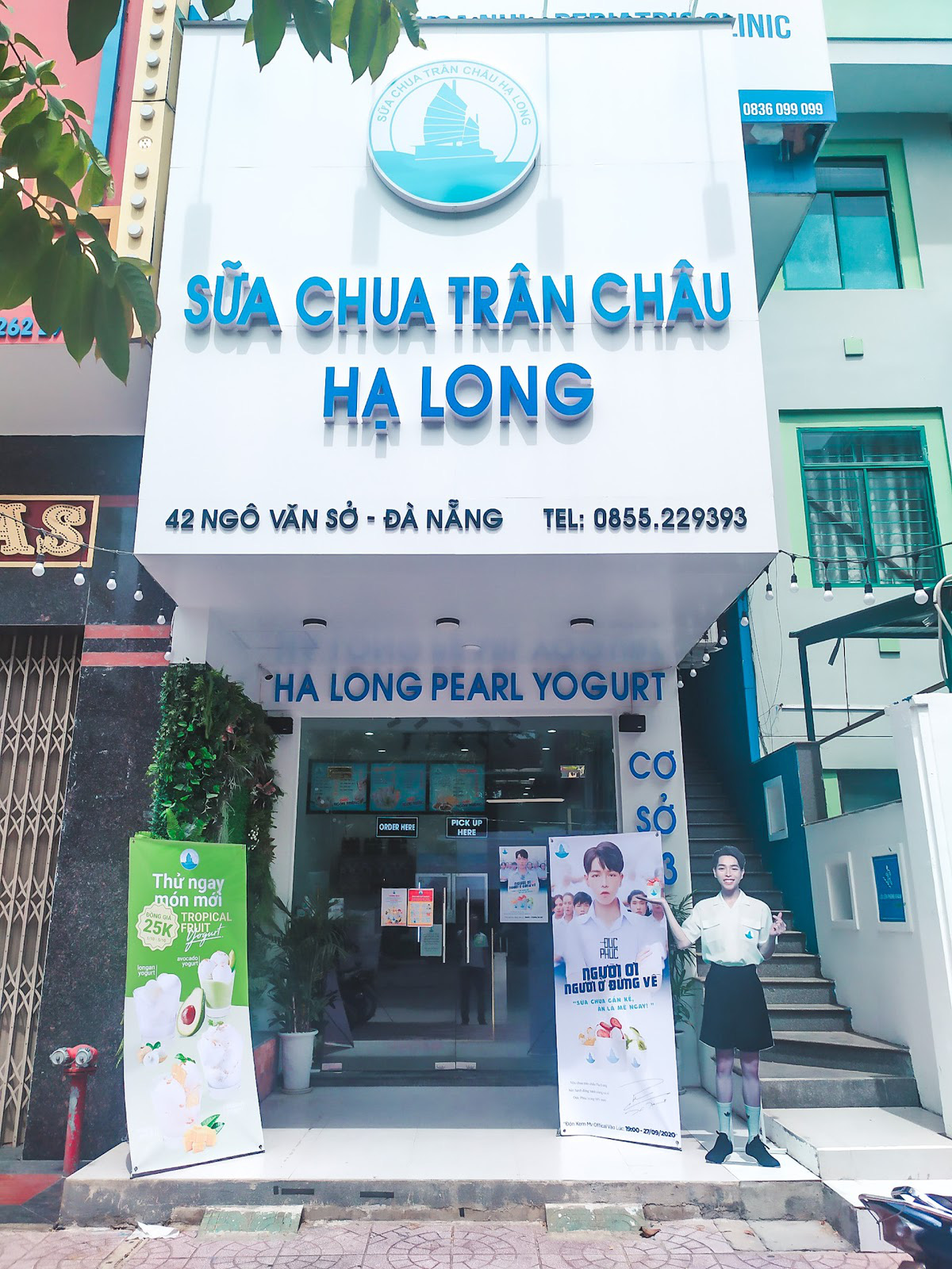 Vừa ra bài mới, hình ảnh Đức Phúc đã tràn ngập khắp phố phường Hà Nội và Sài Gòn - Ảnh 5.