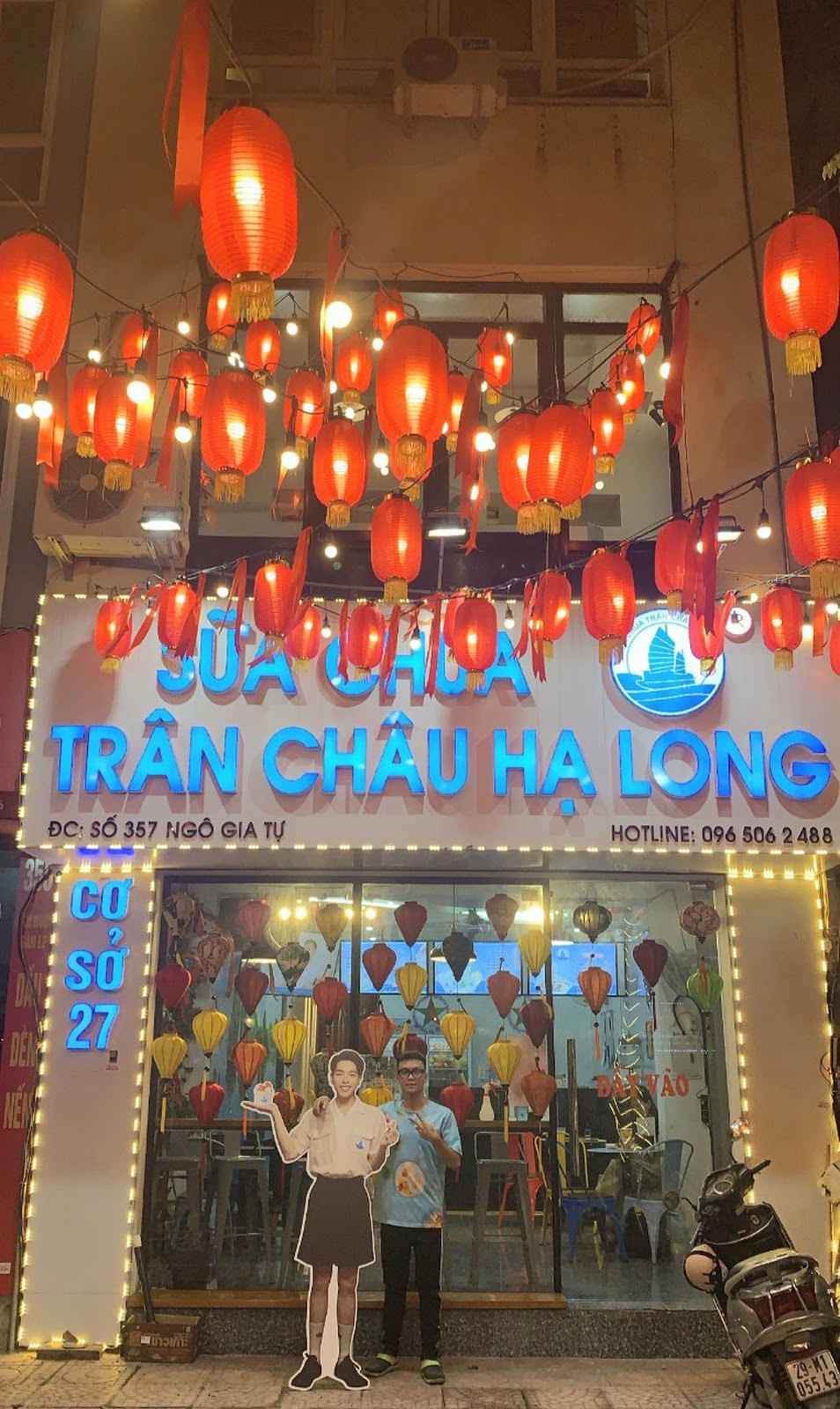 Vừa ra bài mới, hình ảnh Đức Phúc đã tràn ngập khắp phố phường Hà Nội và Sài Gòn - Ảnh 6.